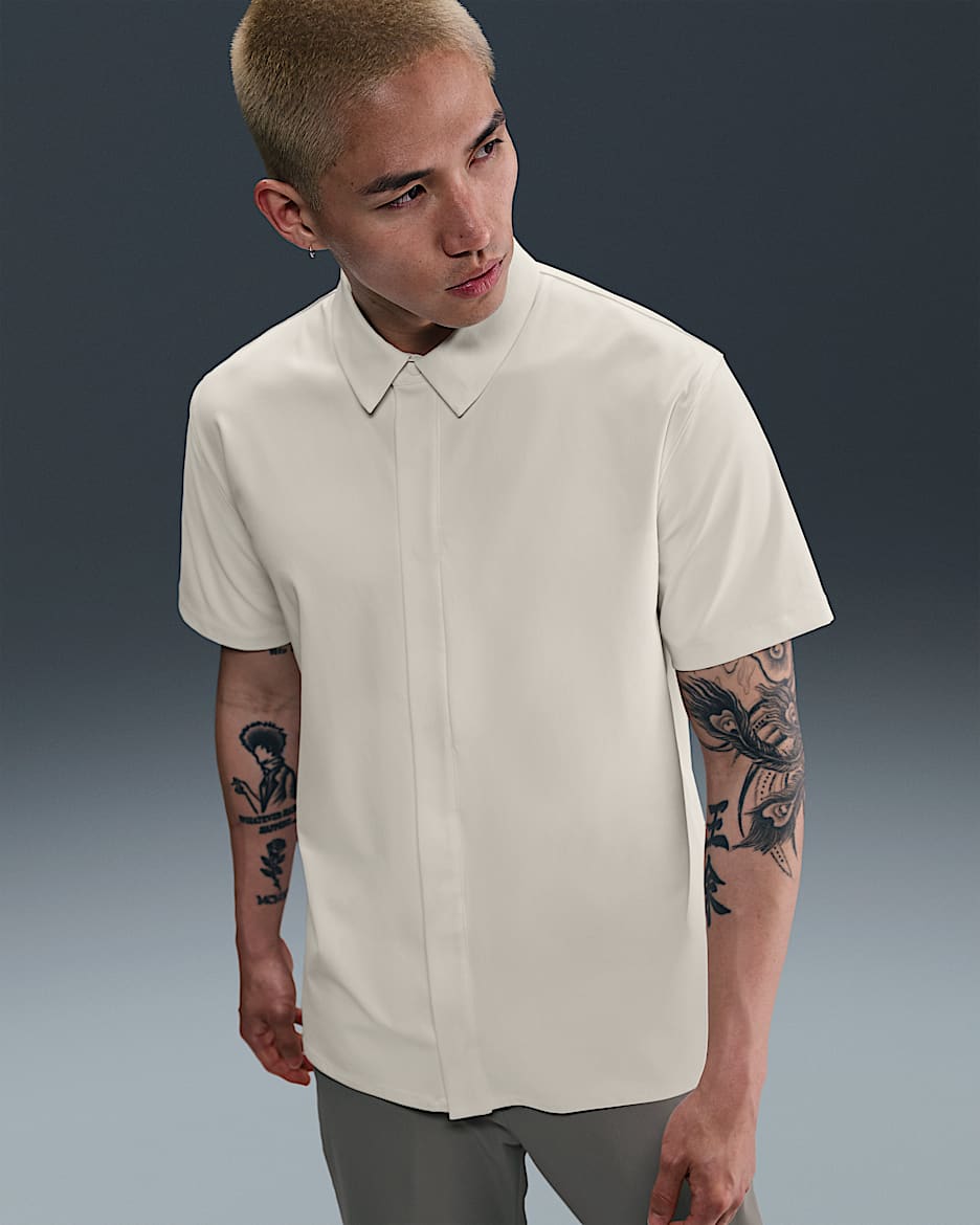 Nike24.7 PerfectStretch Dri-FIT ボタンシャツ M Nike 24.7 PerfectStretch Men's Dri-FIT Short-Sleeve Button
